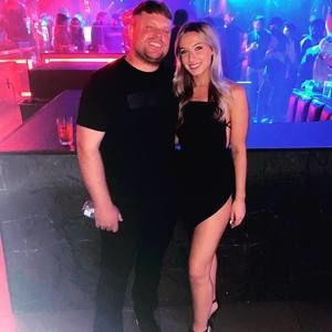 Meet your Posher, Carlye